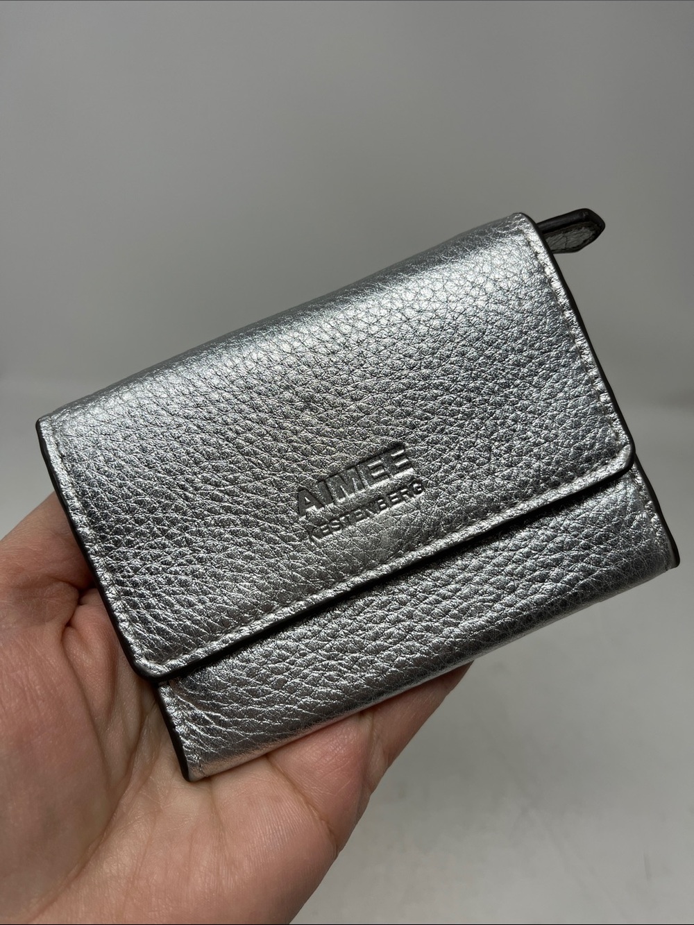 AIMEE KESTENBERG MINI WALLET COIN, KEY AND CARD SNAP SILVER LEATHER LIKE NEW